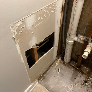 bathroom renovation before